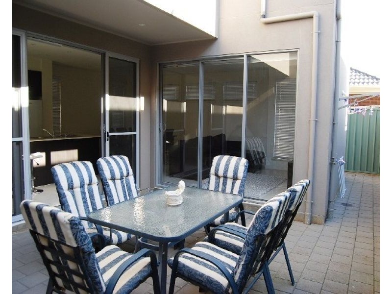 25 Adeline Street, Mawson Lakes SA 5095