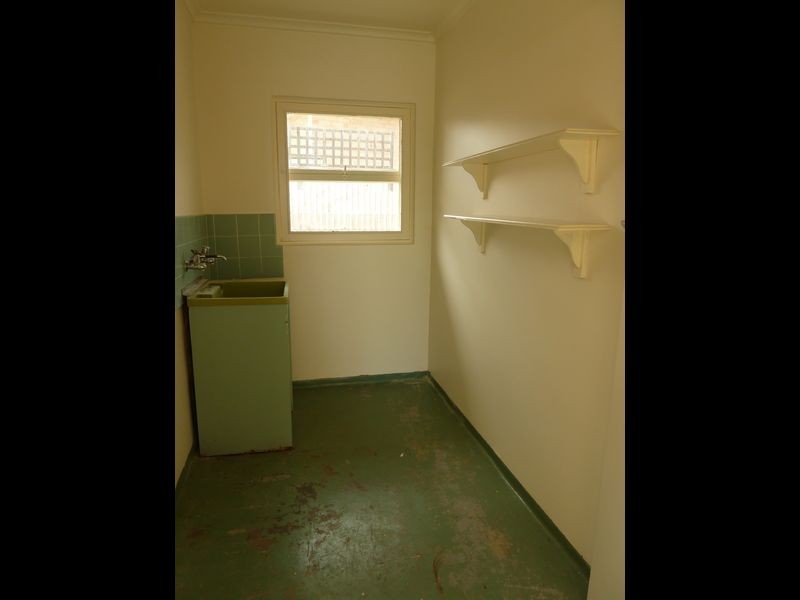 32 Milne Road, Para Hills SA 5096