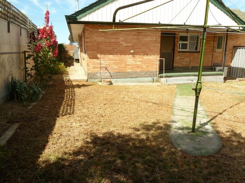 32 Milne Road, Para Hills SA 5096