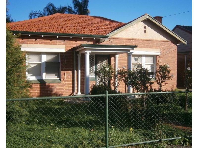 18 Roslind Street, Kensington Gardens SA 5068