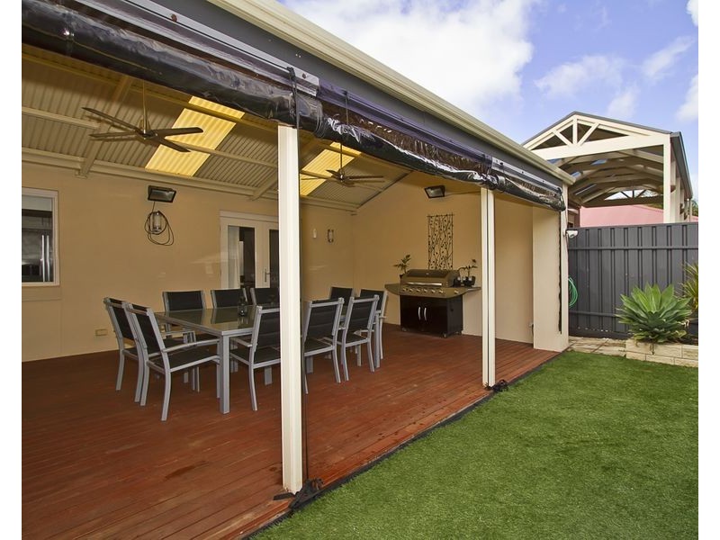 8 March Street, Greenwith SA 5125