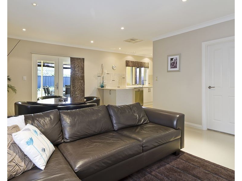 8 March Street, Greenwith SA 5125