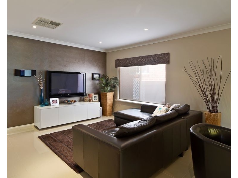 8 March Street, Greenwith SA 5125