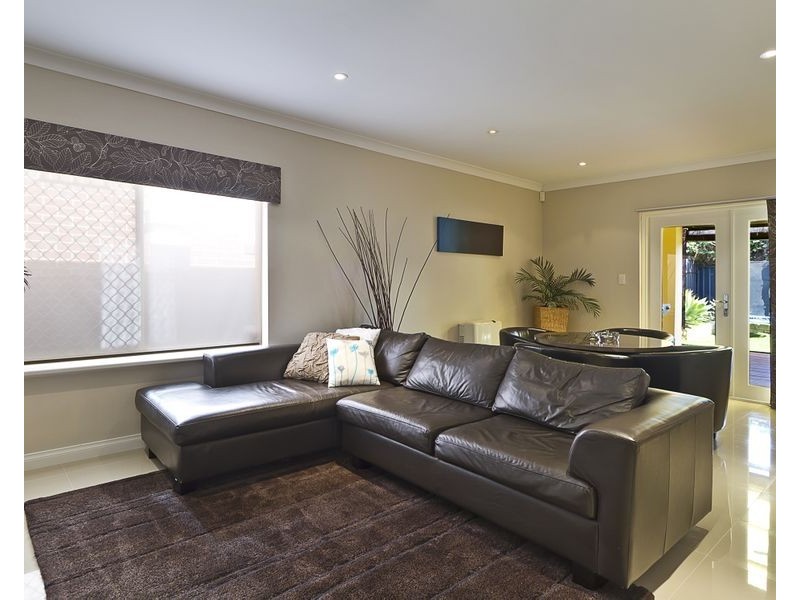 8 March Street, Greenwith SA 5125