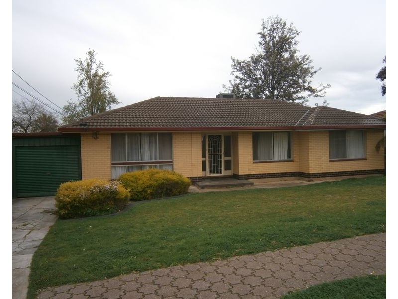 16 Eyre Crescent, Valley View SA 5093