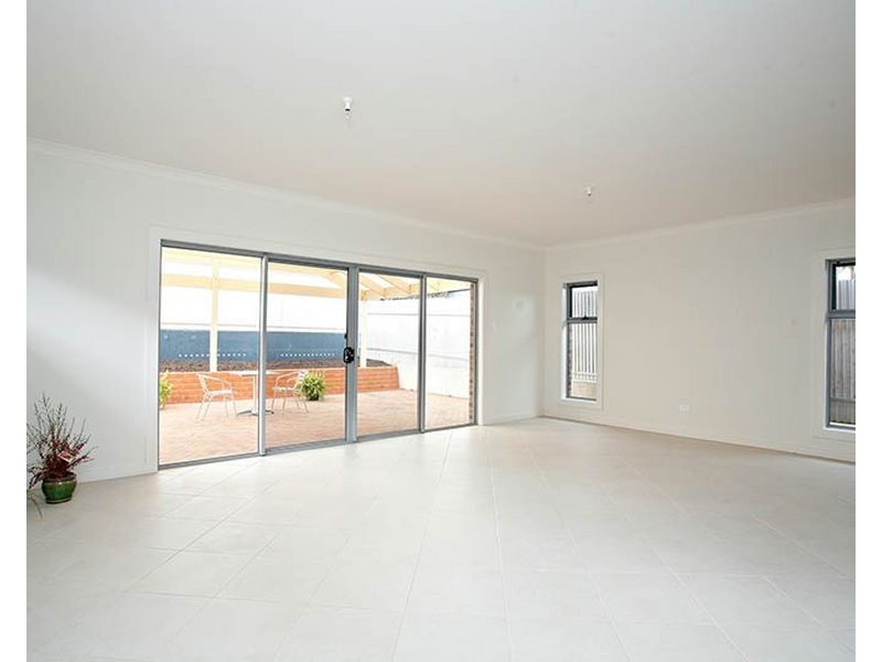 8a Wandana Avenue, Gilles Plains SA 5086