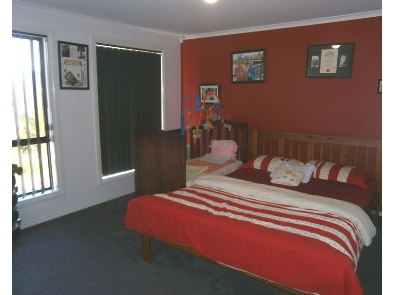 15 Graeber Rd, Smithfield SA 5114