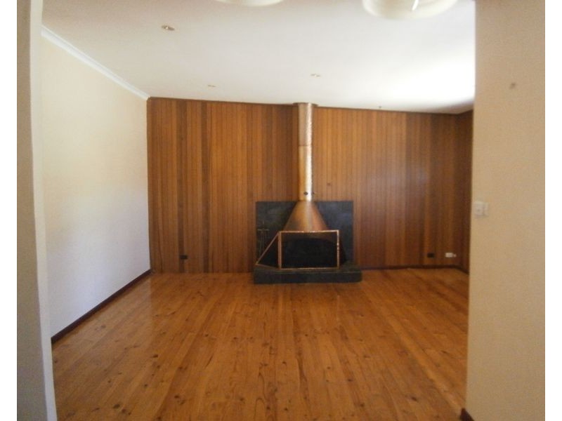 6 Windsor Avenue, Para Hills SA 5096