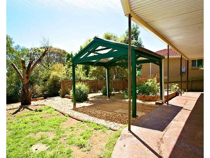 24 Far View Crescent, Ridgehaven SA 5097