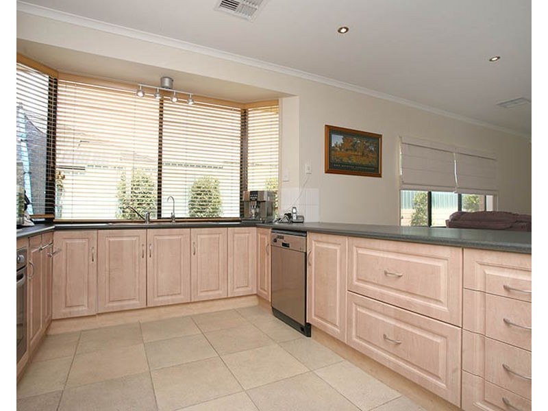 44 Jackaroo Crescent, Walkley Heights SA 5098