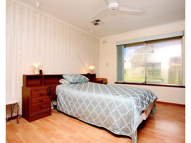 19 St Albans Avenue, Valley View SA 5093