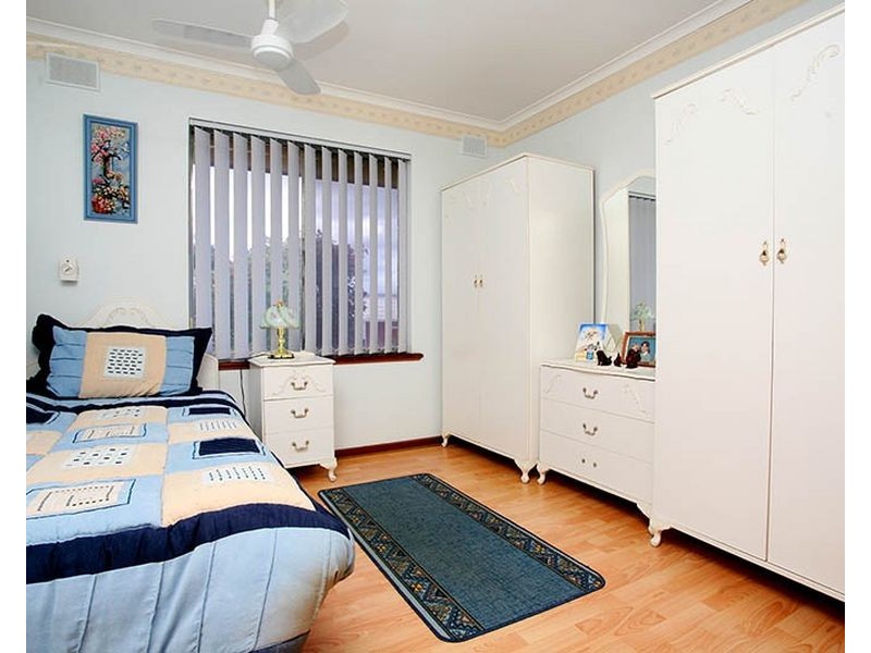 19 St Albans Avenue, Valley View SA 5093