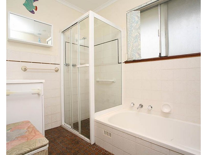 19 St Albans Avenue, Valley View SA 5093