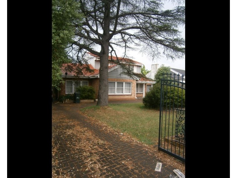 8 Elderslie Avenue, Fitzroy SA 5082