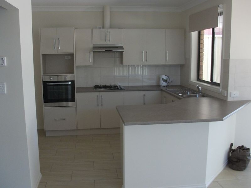 23 Neville Avenue, Modbury SA 5092