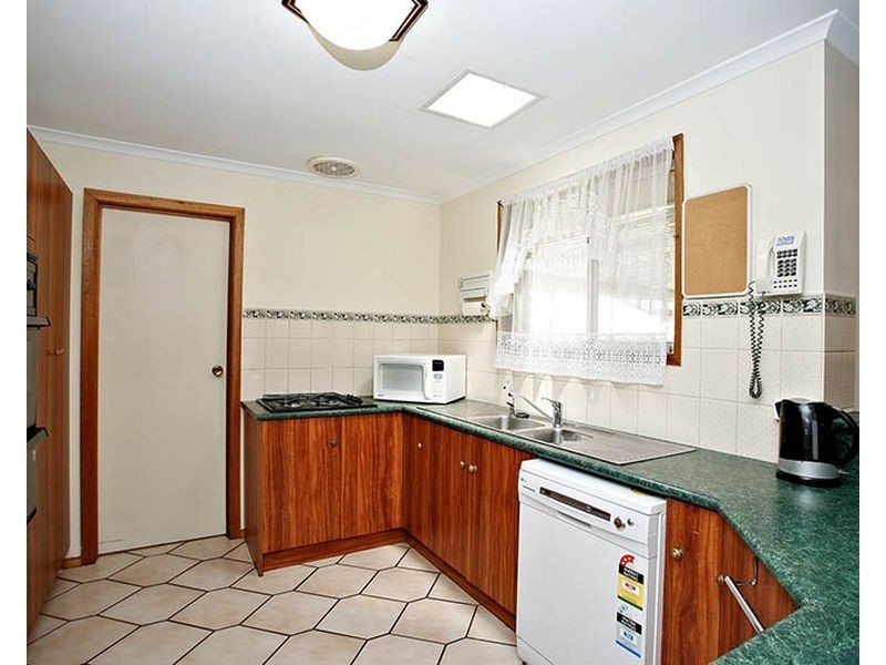 6 Oakvale Place, Wynn Vale SA 5127