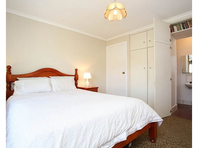 10 Snowy Drive, Valley View SA 5093