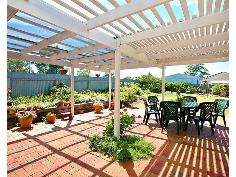 10 Snowy Drive, Valley View SA 5093