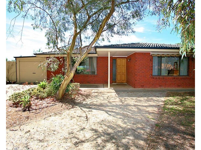 10 Snowy Drive, Valley View SA 5093