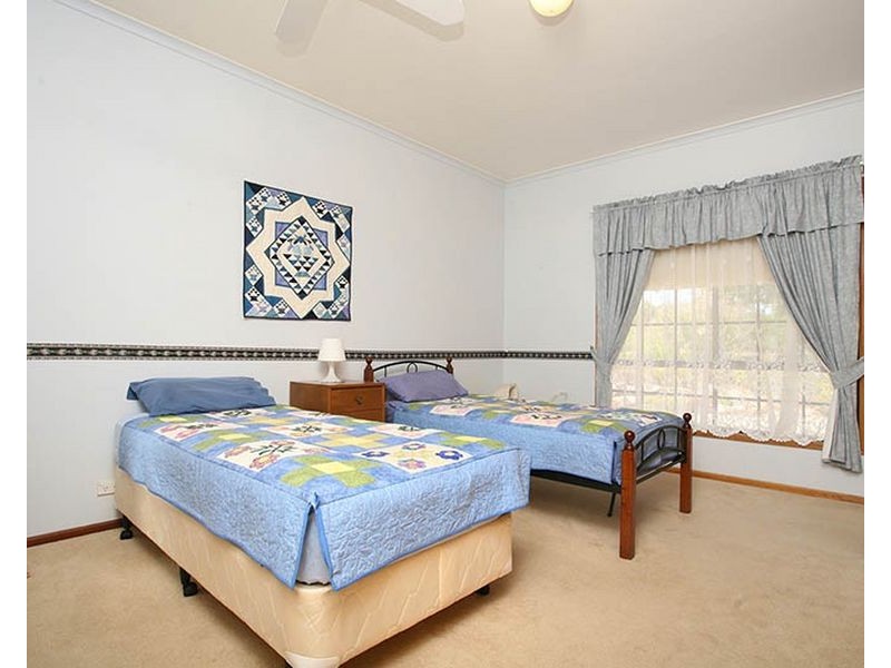 17 Canton Court, Surrey Downs SA 5126