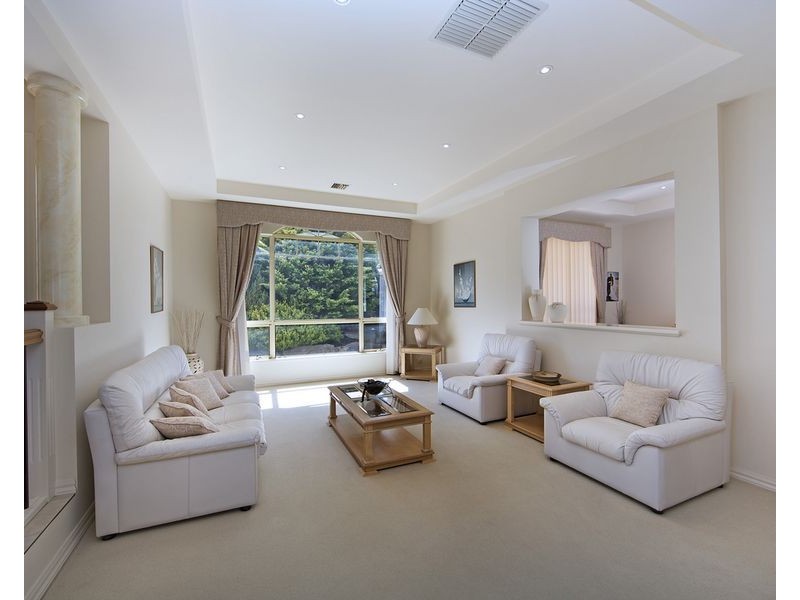 30 Rochester Crescent, Golden Grove SA 5125