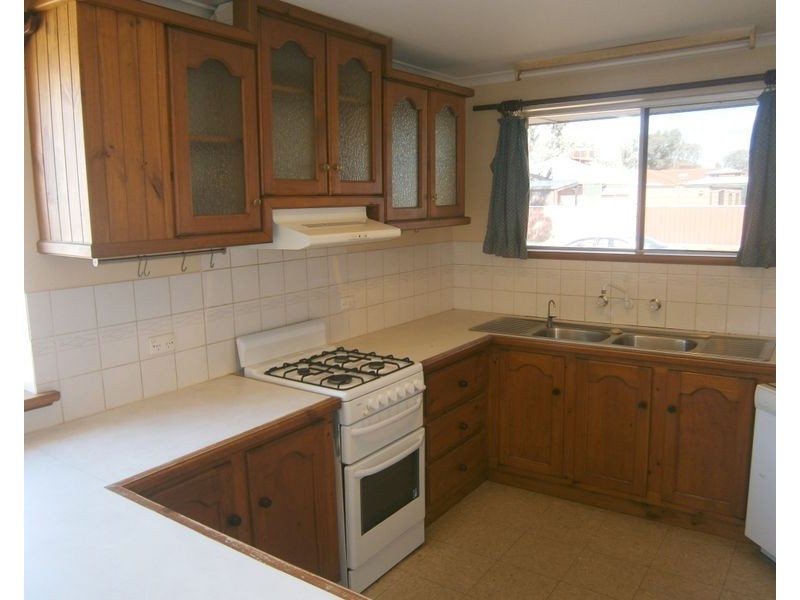 29 Potts Crescent, Burton SA 5110