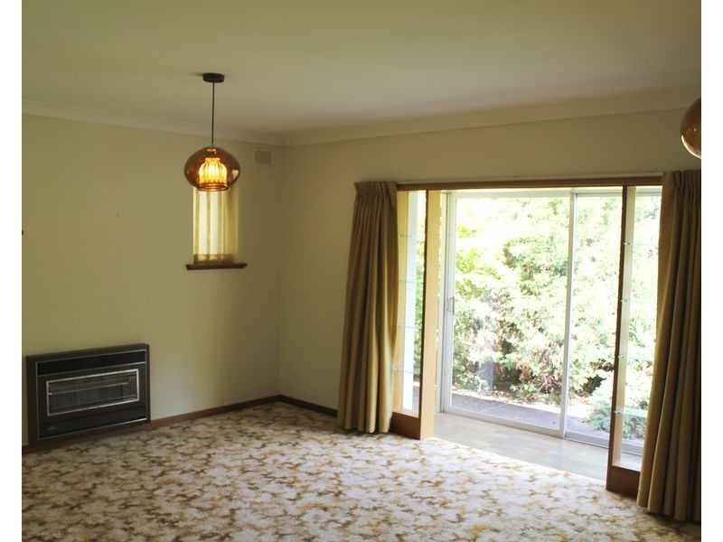 7 Karawa Crescent, Fairview Park SA 5126
