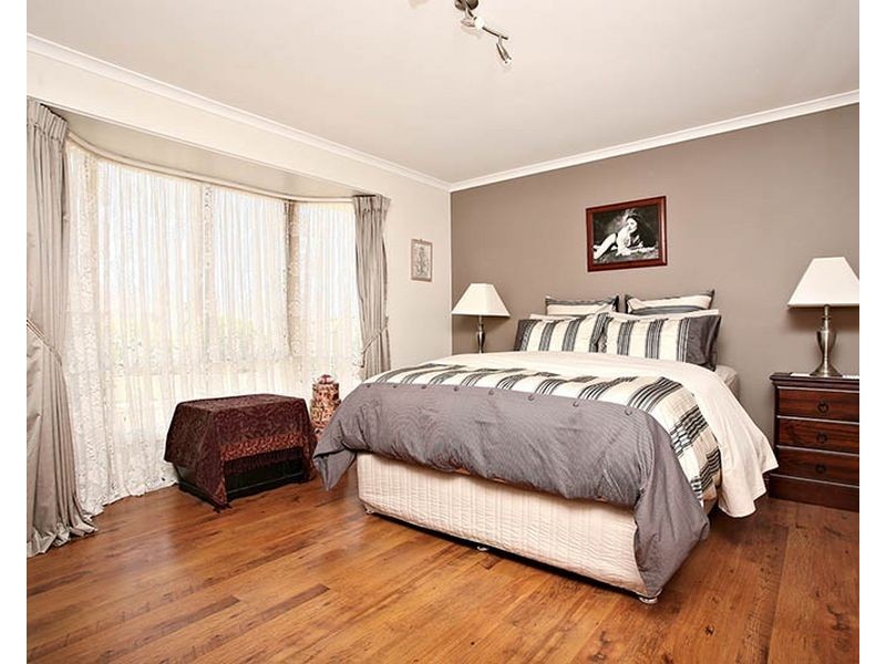 15 Blight Crescent, Hillbank SA 5112