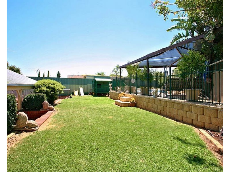 15 Blight Crescent, Hillbank SA 5112