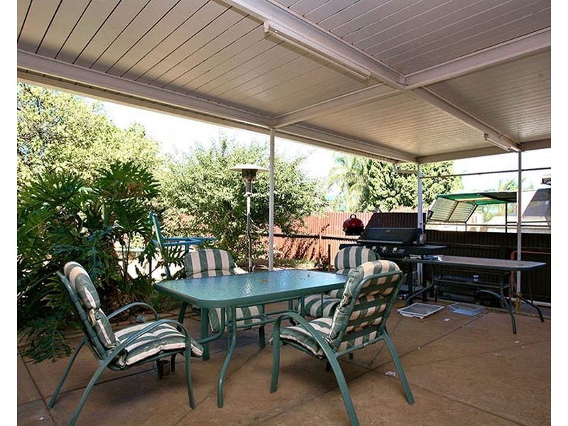 9 Julie Road, Para Hills SA 5096