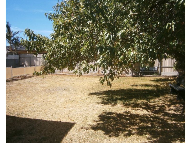40 Malbanda Avenue, Para Vista SA 5093
