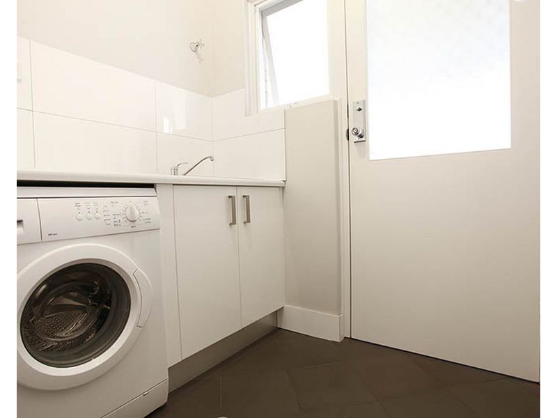 23 Knightsbridge Avenue, Valley View SA 5093