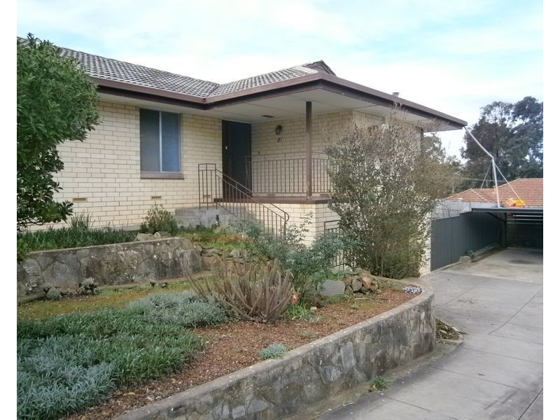 81 Flockhart Avenue, Valley View SA 5093