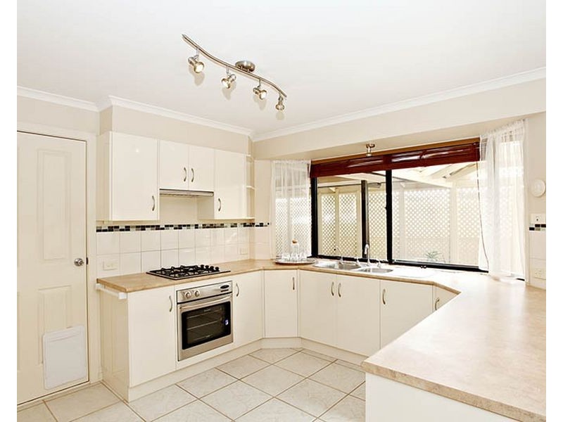 4 Stonewall Place, Greenwith SA 5125