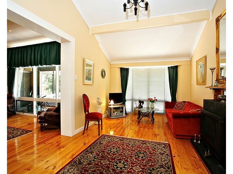 4 Nunyah Drive, Banksia Park SA 5091