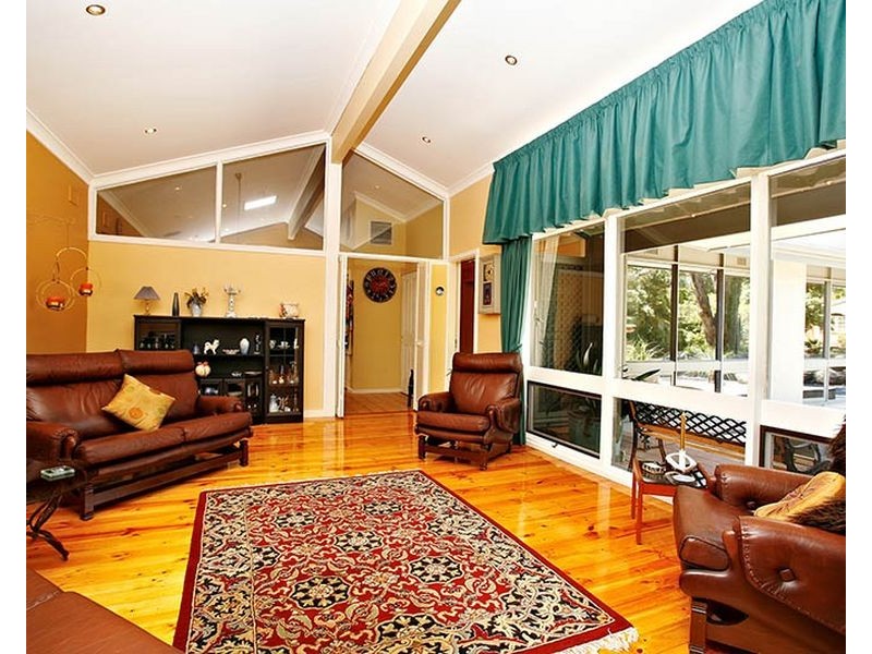 4 Nunyah Drive, Banksia Park SA 5091