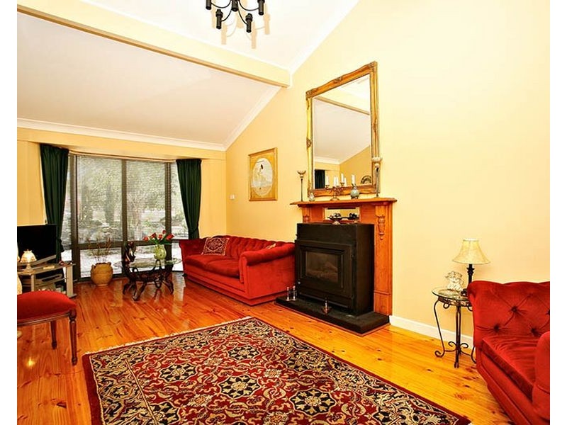 4 Nunyah Drive, Banksia Park SA 5091