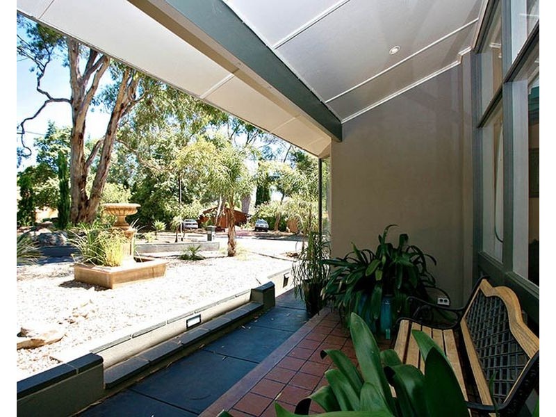 4 Nunyah Drive, Banksia Park SA 5091