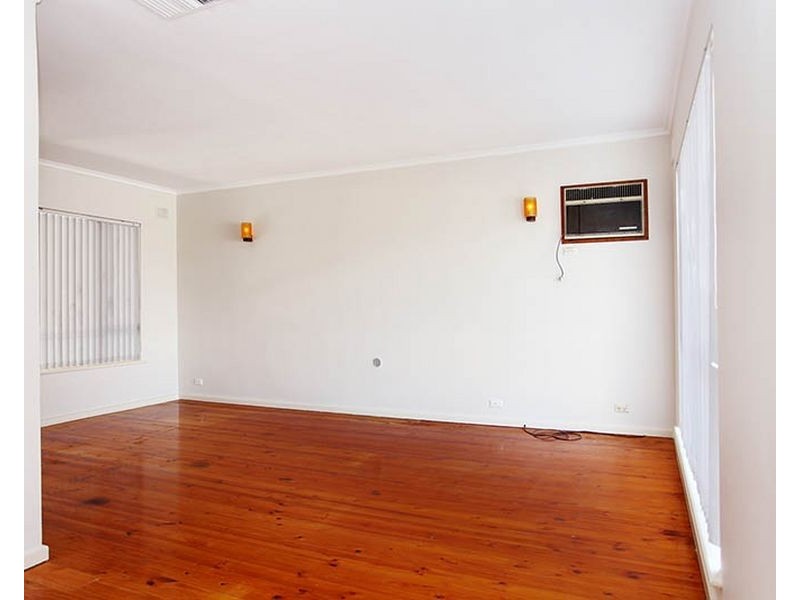 256 Kesters Road, Para Hills SA 5096