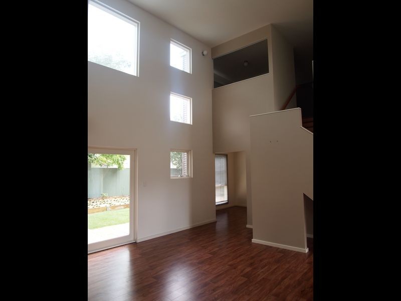 5 Merino Lane, Mawson Lakes SA 5095