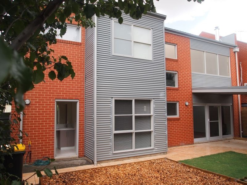 5 Merino Lane, Mawson Lakes SA 5095