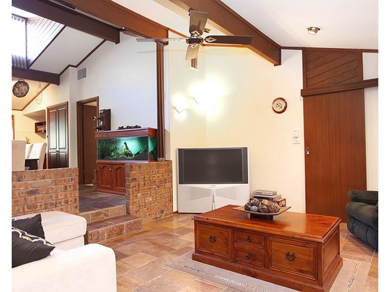 31 Park Lake Drive, Wynn Vale SA 5127