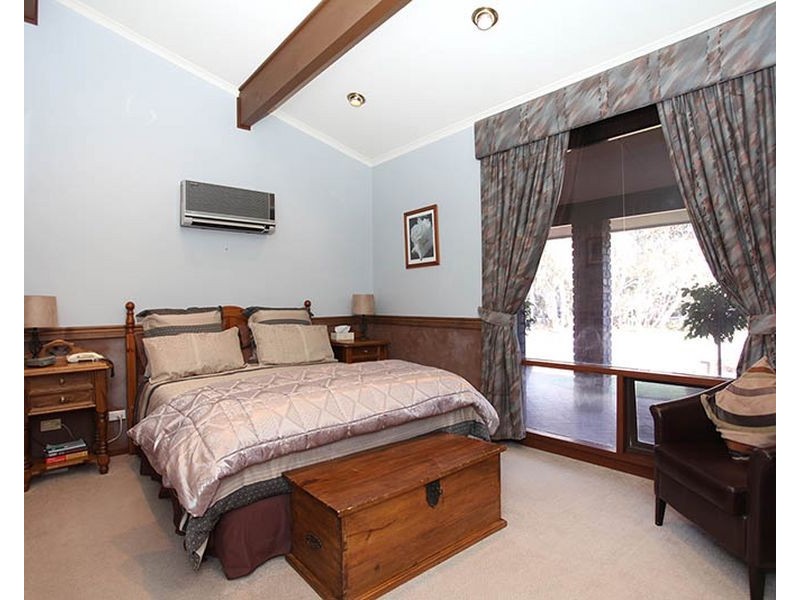 31 Park Lake Drive, Wynn Vale SA 5127
