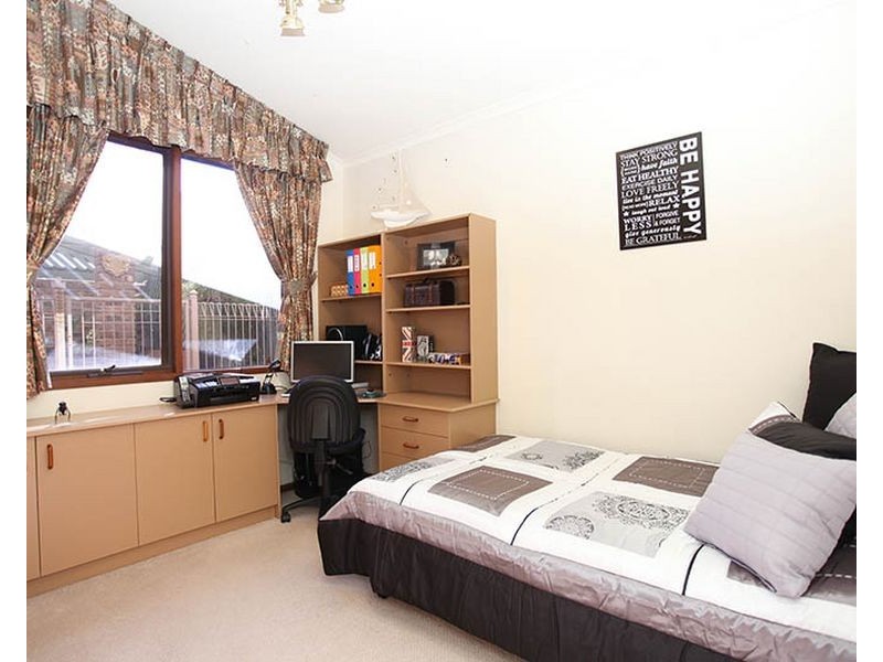 31 Park Lake Drive, Wynn Vale SA 5127