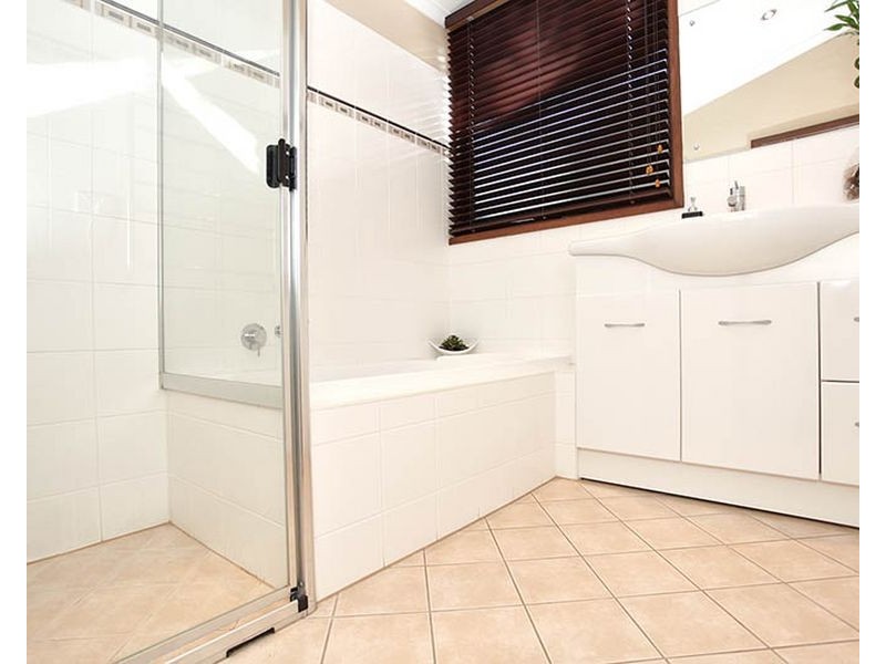 31 Park Lake Drive, Wynn Vale SA 5127