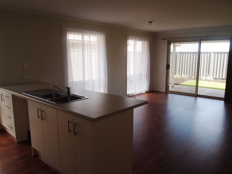 29 Semillon Crescent, Andrews Farm SA 5114