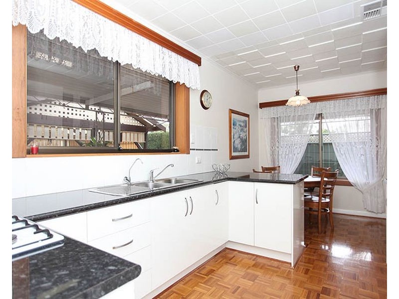 5 Limerick Street, Salisbury Downs SA 5108