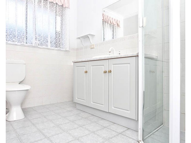 22 Robertson Crescent, Redwood Park SA 5097