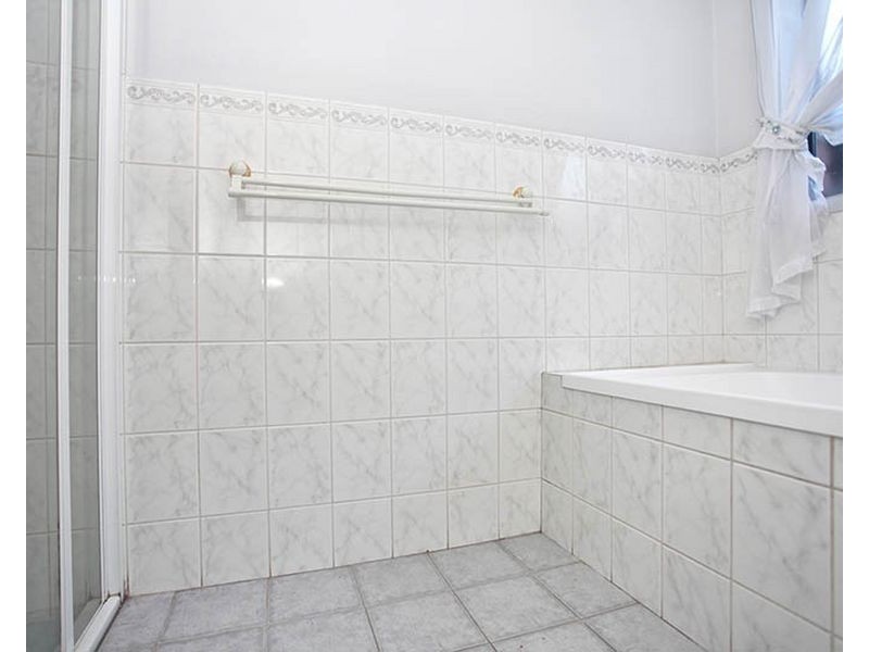 22 Robertson Crescent, Redwood Park SA 5097