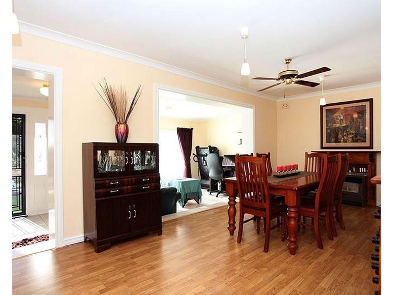 1 Forrest Avenue, Valley View SA 5093